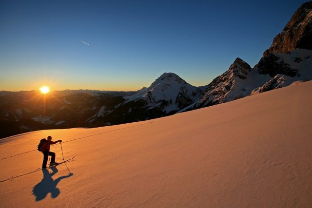 Skitour sanfter Tourismus Berge Winter Ramsau am Dachstein